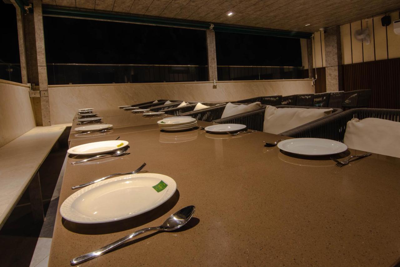 Hotel Bay Laurel Retreat Faridabad Eksteriør billede