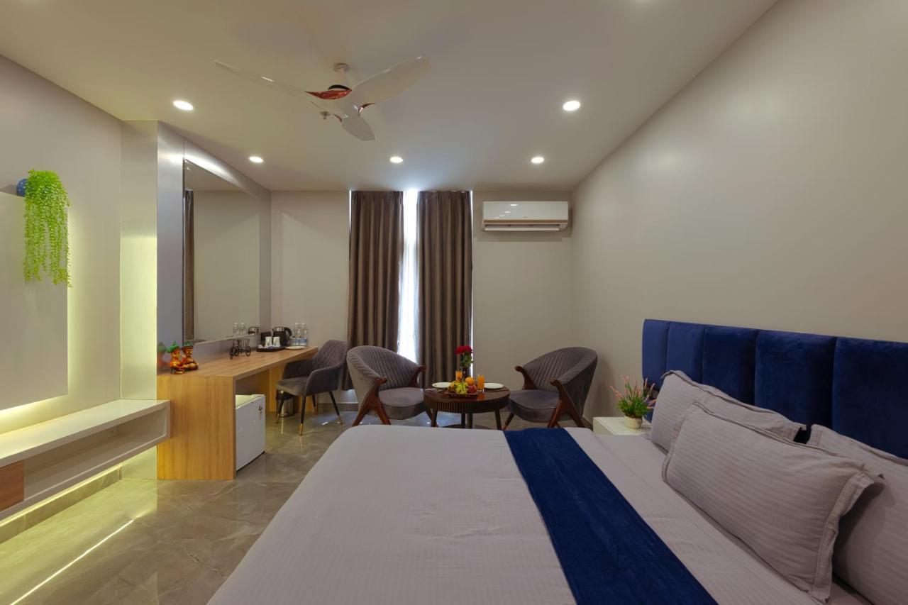 Hotel Bay Laurel Retreat Faridabad Eksteriør billede