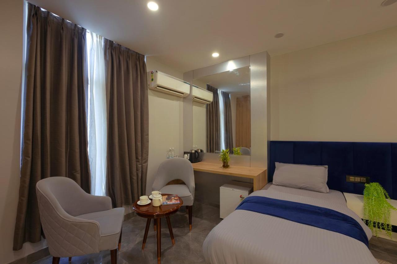 Hotel Bay Laurel Retreat Faridabad Eksteriør billede