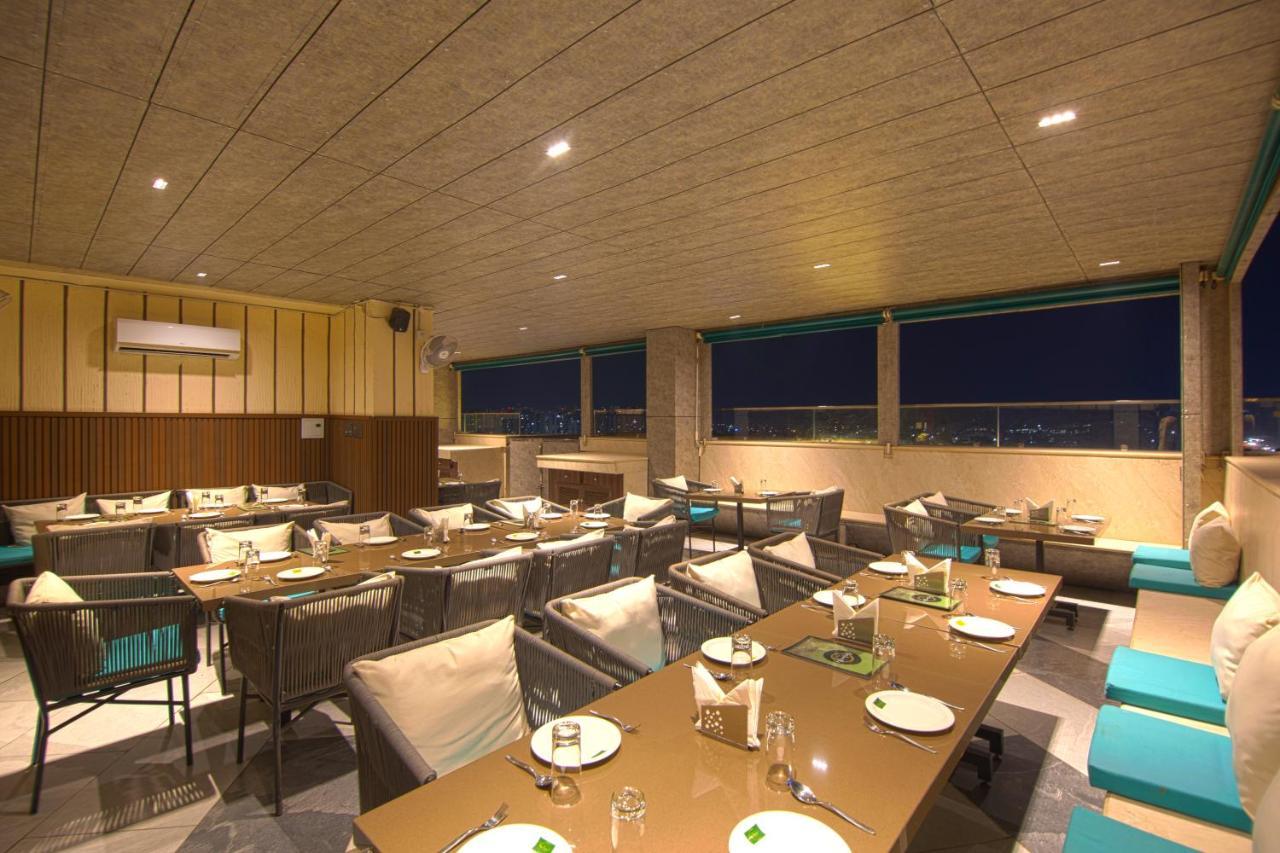 Hotel Bay Laurel Retreat Faridabad Eksteriør billede