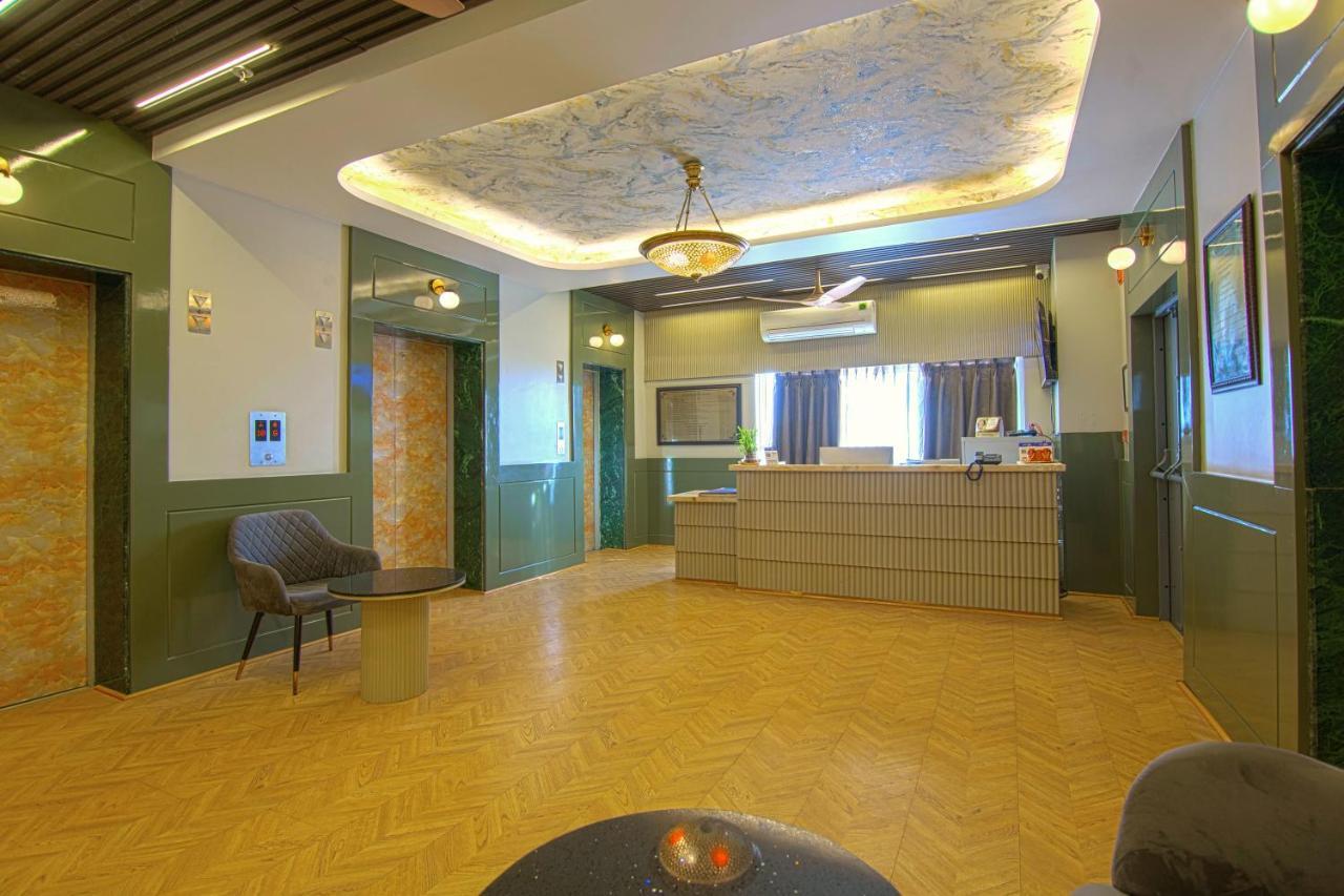 Hotel Bay Laurel Retreat Faridabad Eksteriør billede