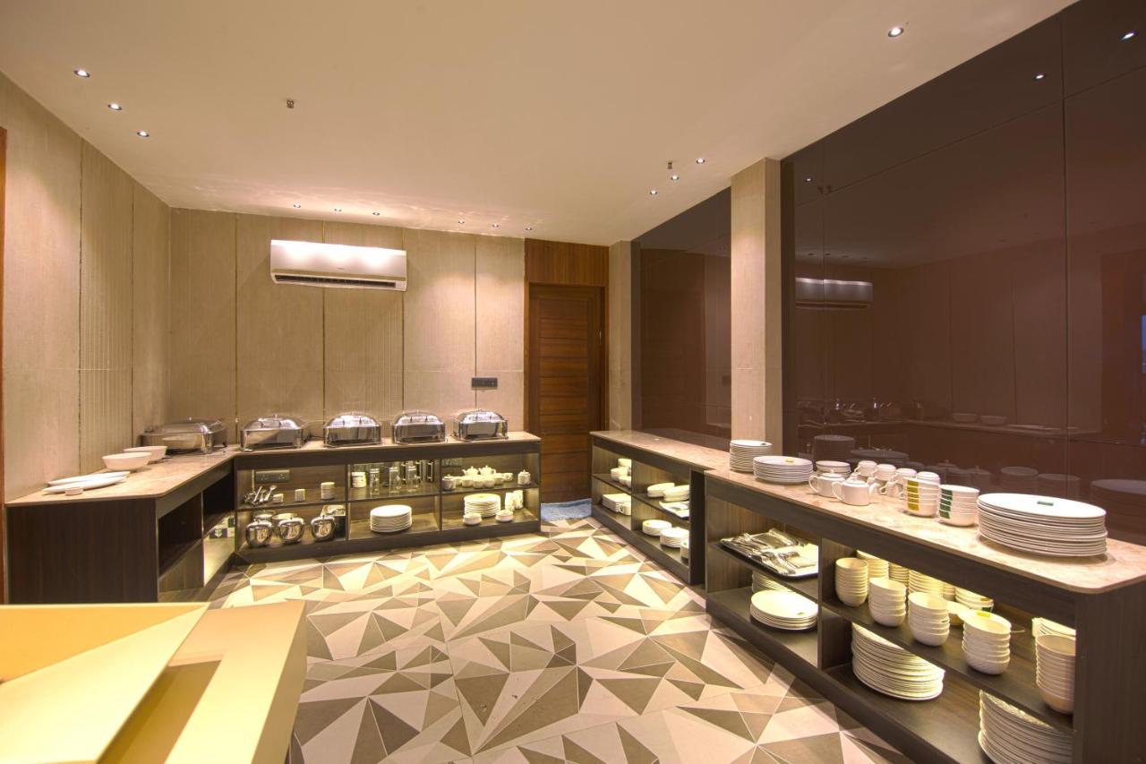 Hotel Bay Laurel Retreat Faridabad Eksteriør billede